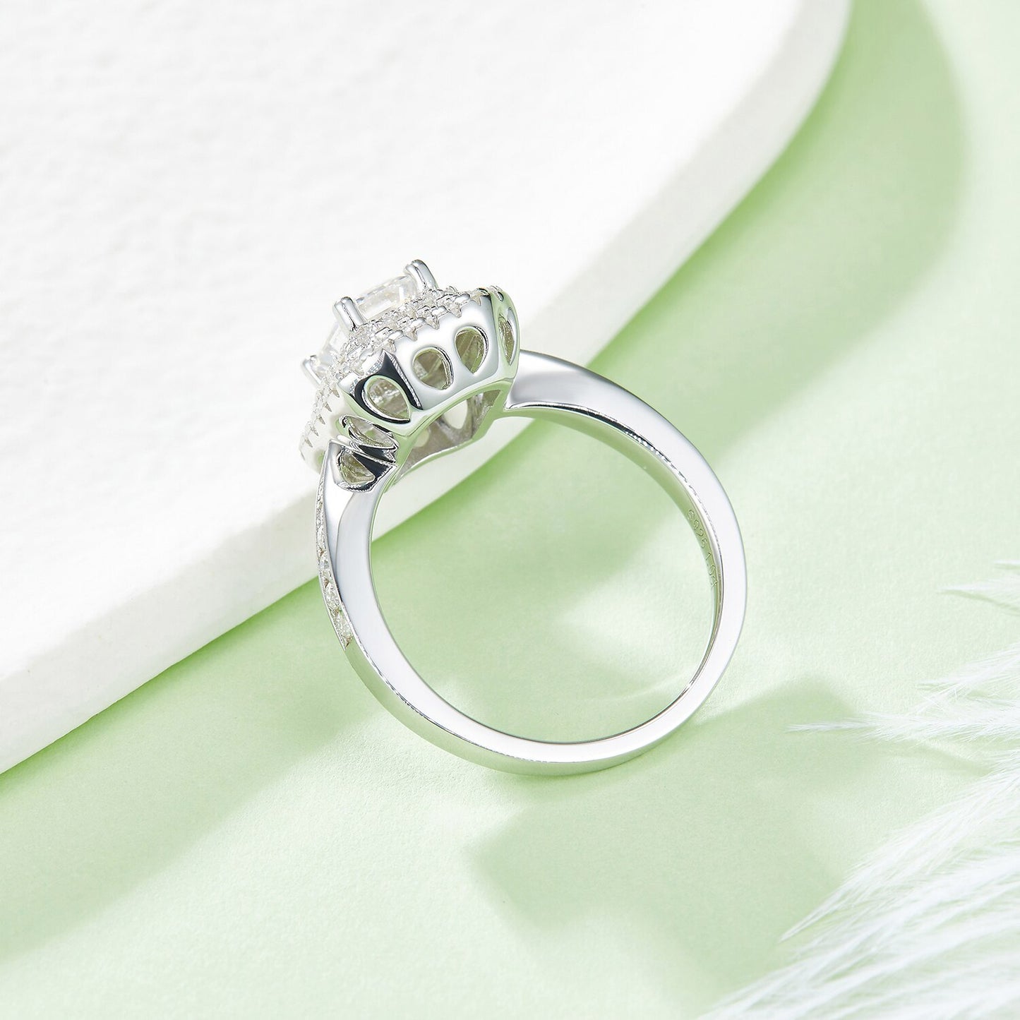 Prong Setting Engagement Ring