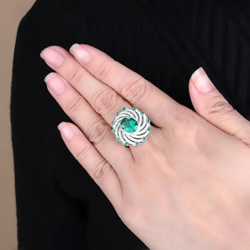 Vintage Emerald Spiral Ring - 925 Sterling Silver by Choosen Jewelry