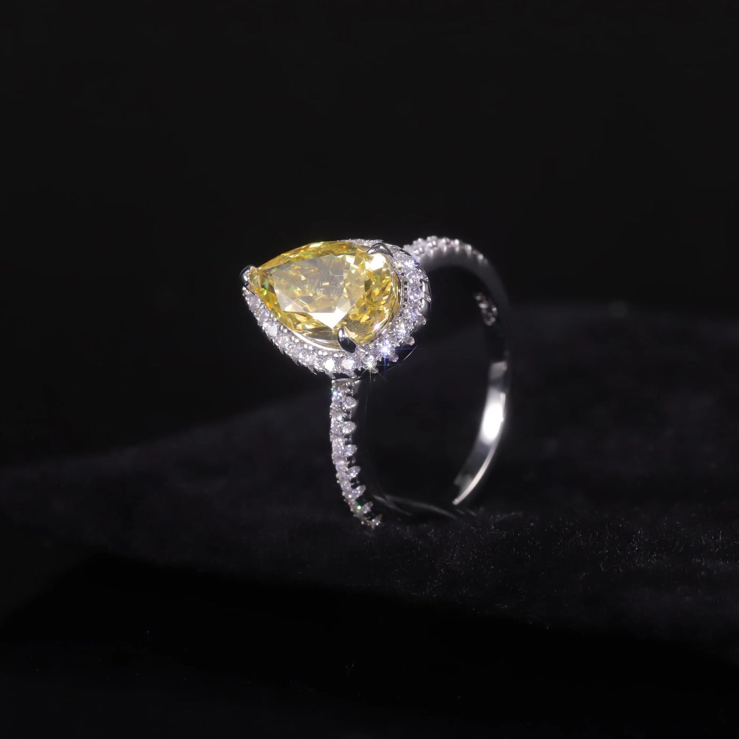 Choosen Jewelry: Pear-Shaped Yellow CZ Halo Engagement Ring in 925 Sterling Silver